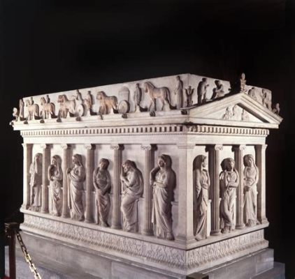 Sarcophagus of the Crying Goddess: A Journey into Hellenistic Expressionism and Mythological Intrigue!